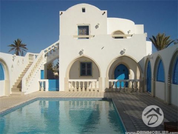 L 06 -                            Sale
                           Villa avec piscine Djerba